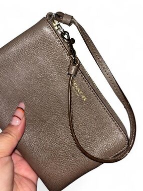2000s Coach brown wristlet wallet